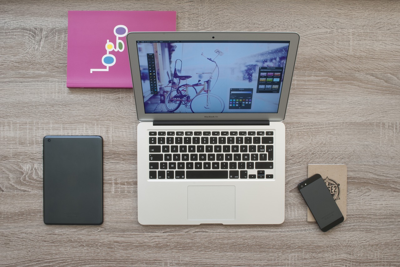 MUA LAPTOP CŨ GIAO HÀNG TẬN NƠI UY TÍN GIÁ RẺ QUẬN BÌNH TÂN