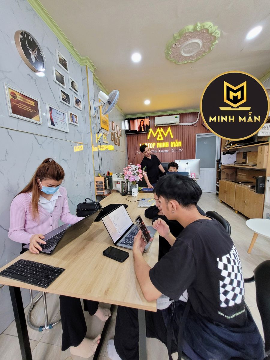Cửa Hàng Bán Laptop Uy Tín Tại TPHCM