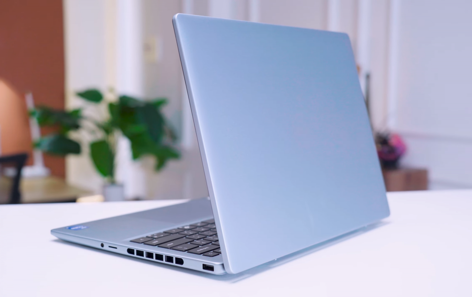 DELL INSPIRON 7440 PLUS i5 12450H