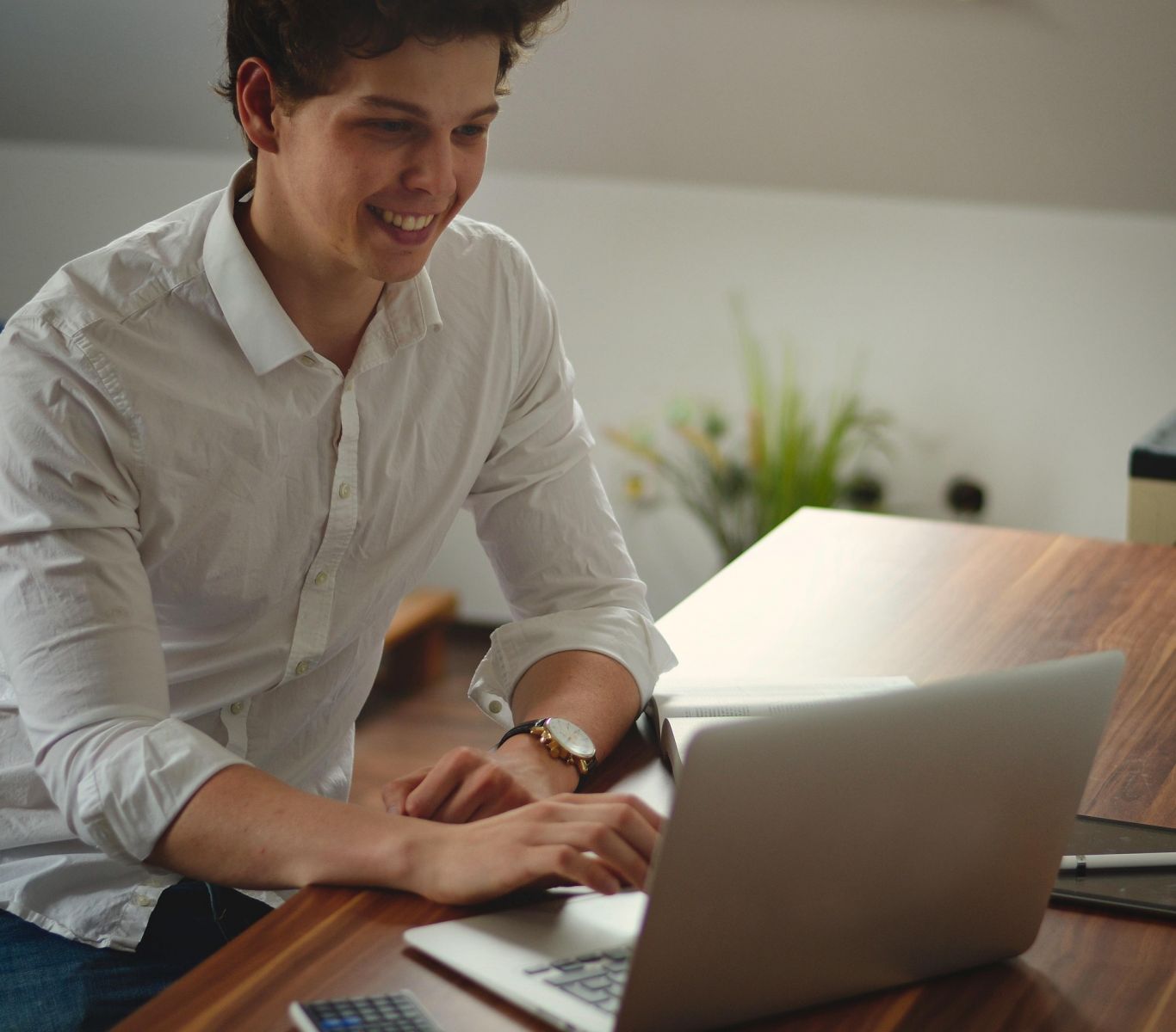 MUA LAPTOP CŨ MỞ FILE EXCEL NẶNG CHO KẾ TOÁN