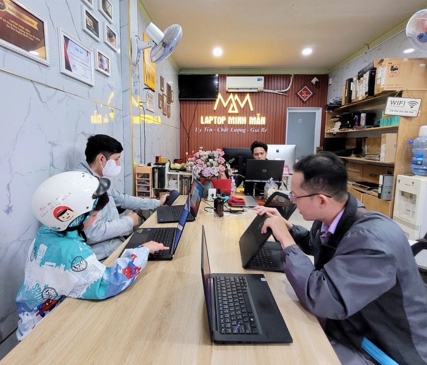 LAPTOP DELL LATITUDE DƯỚI 6 TRIỆU ĐÁNG MUA 2025