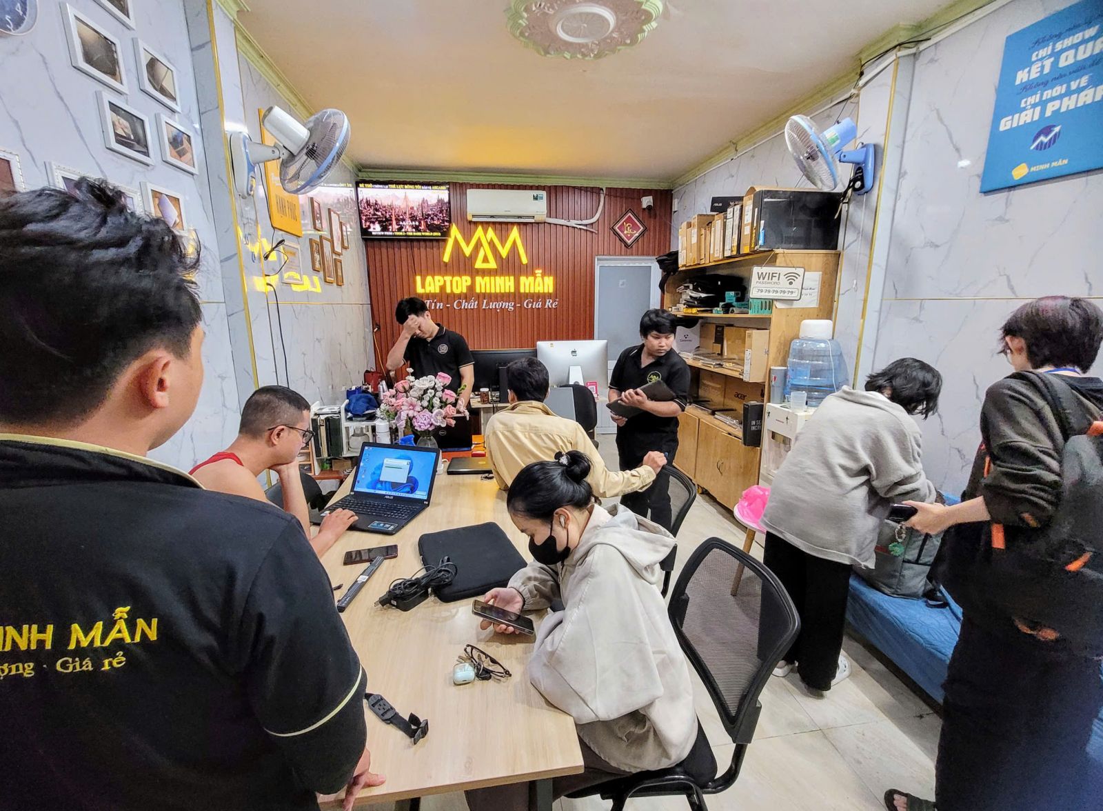 LAPTOP XÁCH TAY DƯỚI 6 TRIỆU