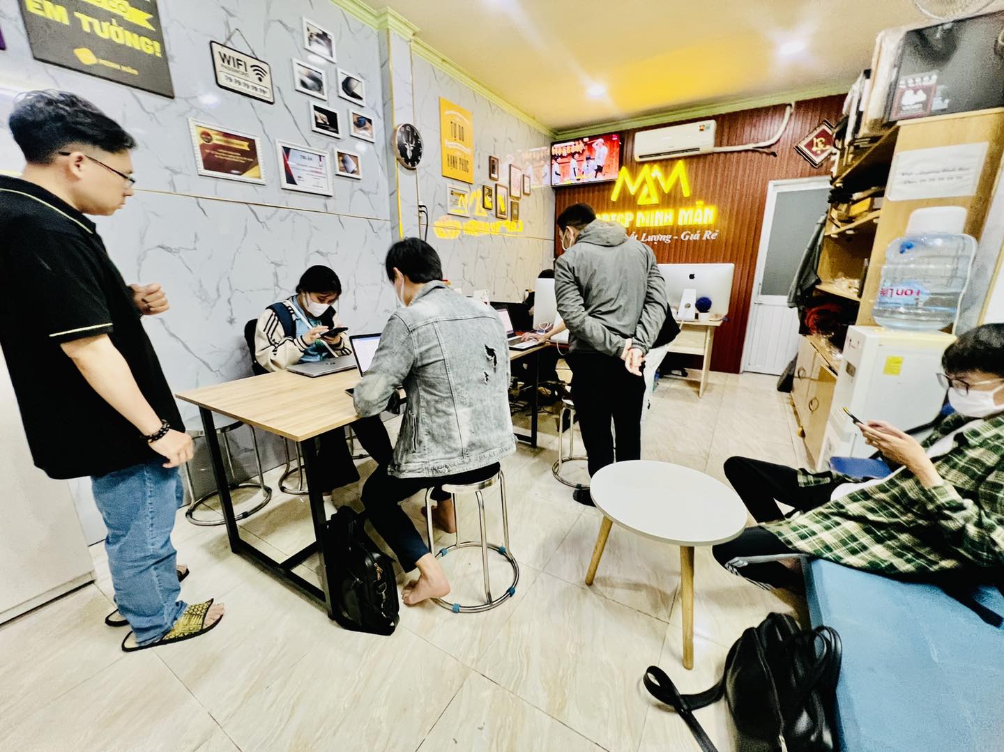 Laptop xách tay cũ giá rẻ