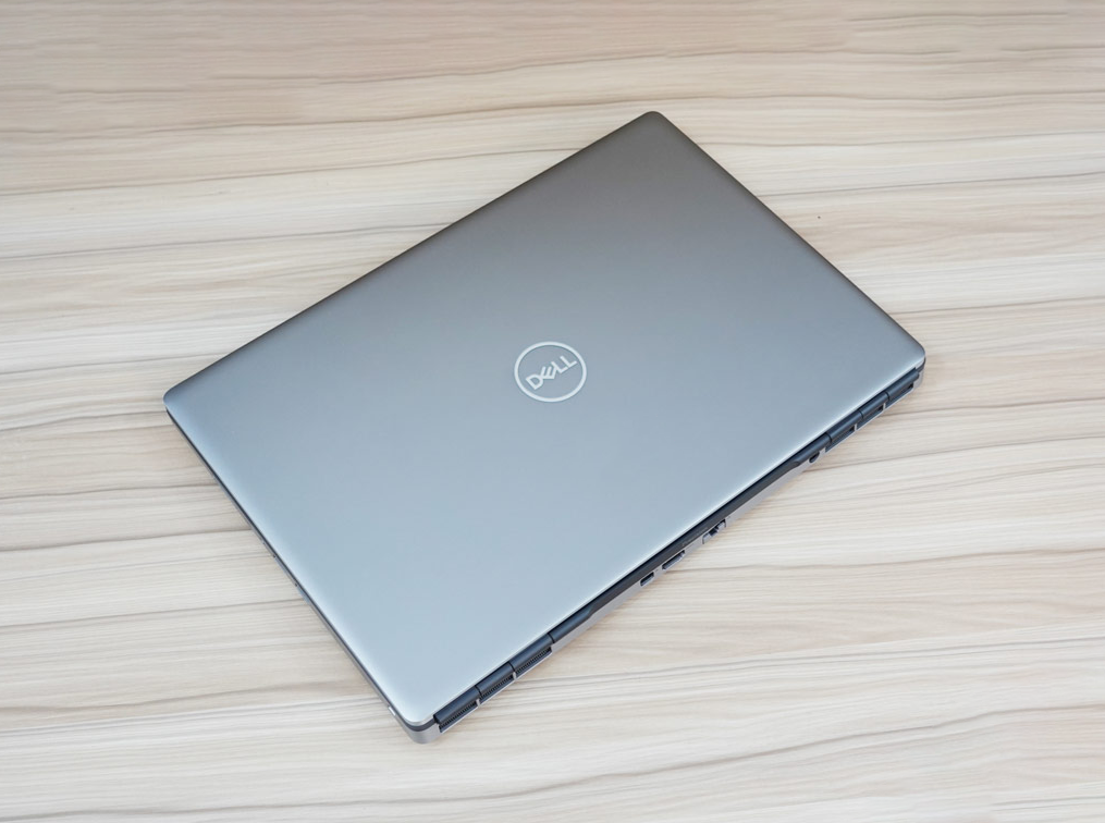 SO SÁNH DELL PRECISION 5550 i7 VÀ DELL PRECISION 7550 i7