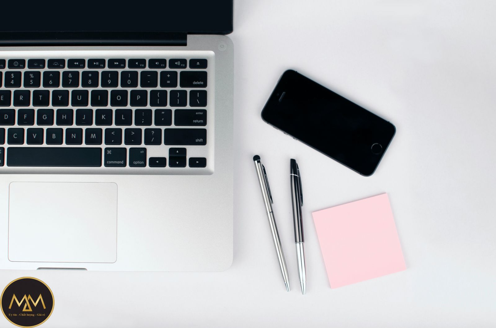 Mua laptop nhập khẩu ở đâu uy tín
