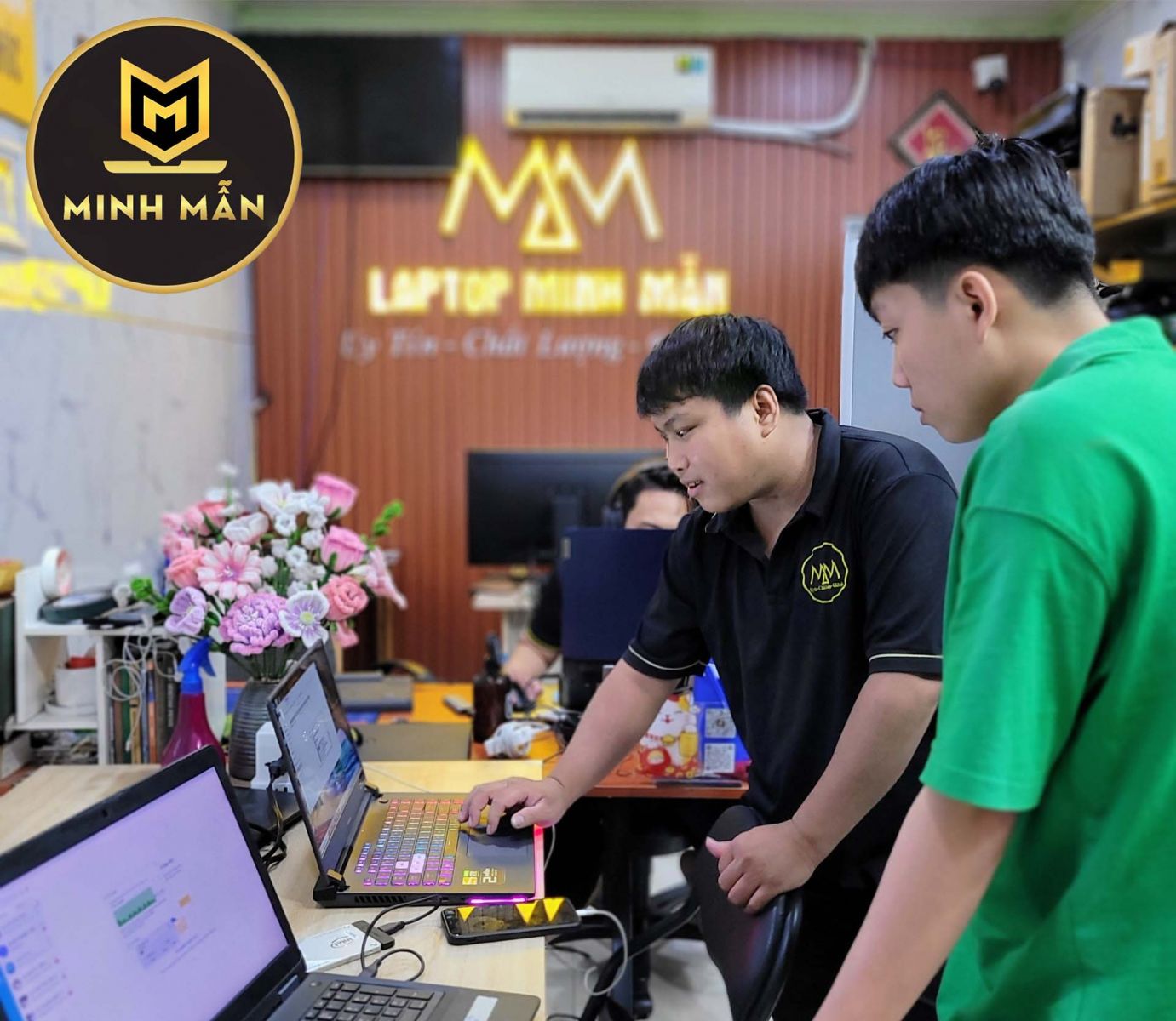 THAY MÀN HÌNH LAPTOP ASUS ROG STRIX TPHCM