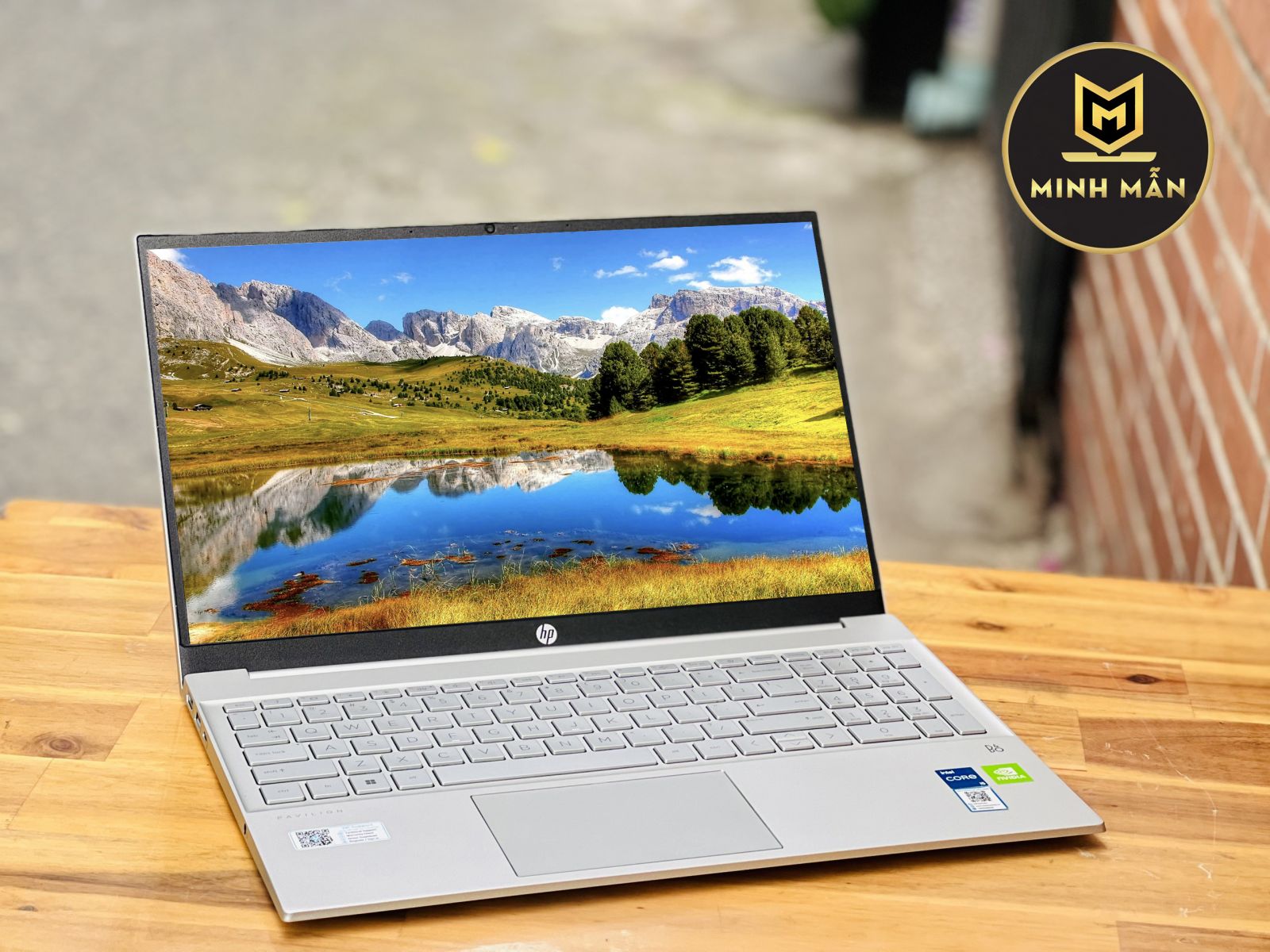 Cửa Hàng Bán Laptop Uy Tín Tại TPHCM