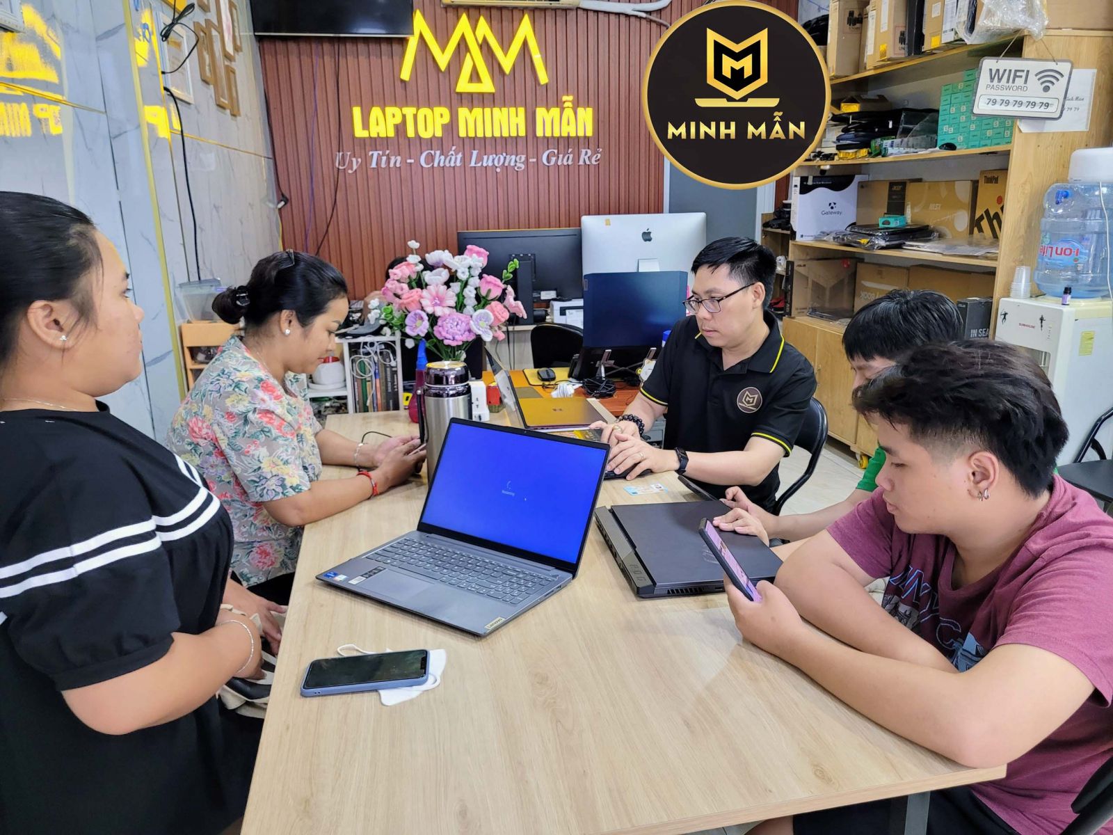 THAY MÀN HÌNH LAPTOP ASUS ROG STRIX TPHCM