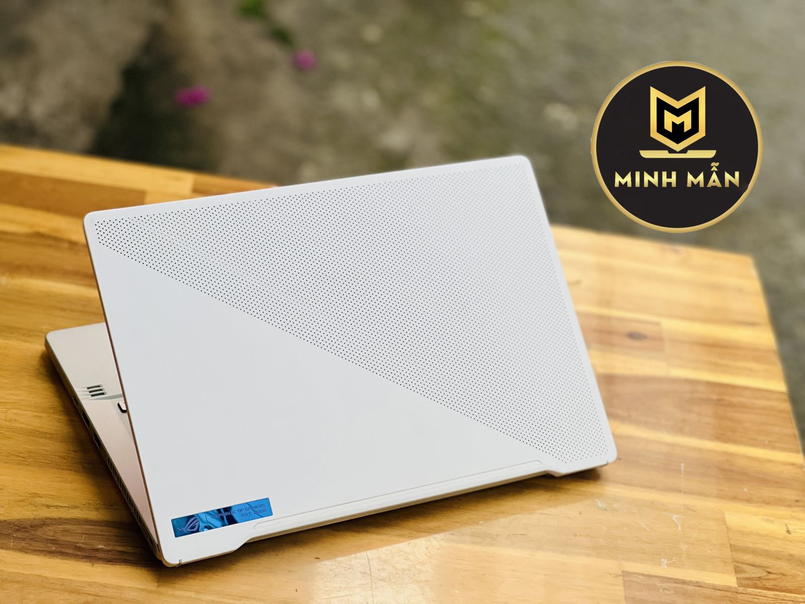 THAY MÀN HÌNH LAPTOP ASUS ROG STRIX TPHCM