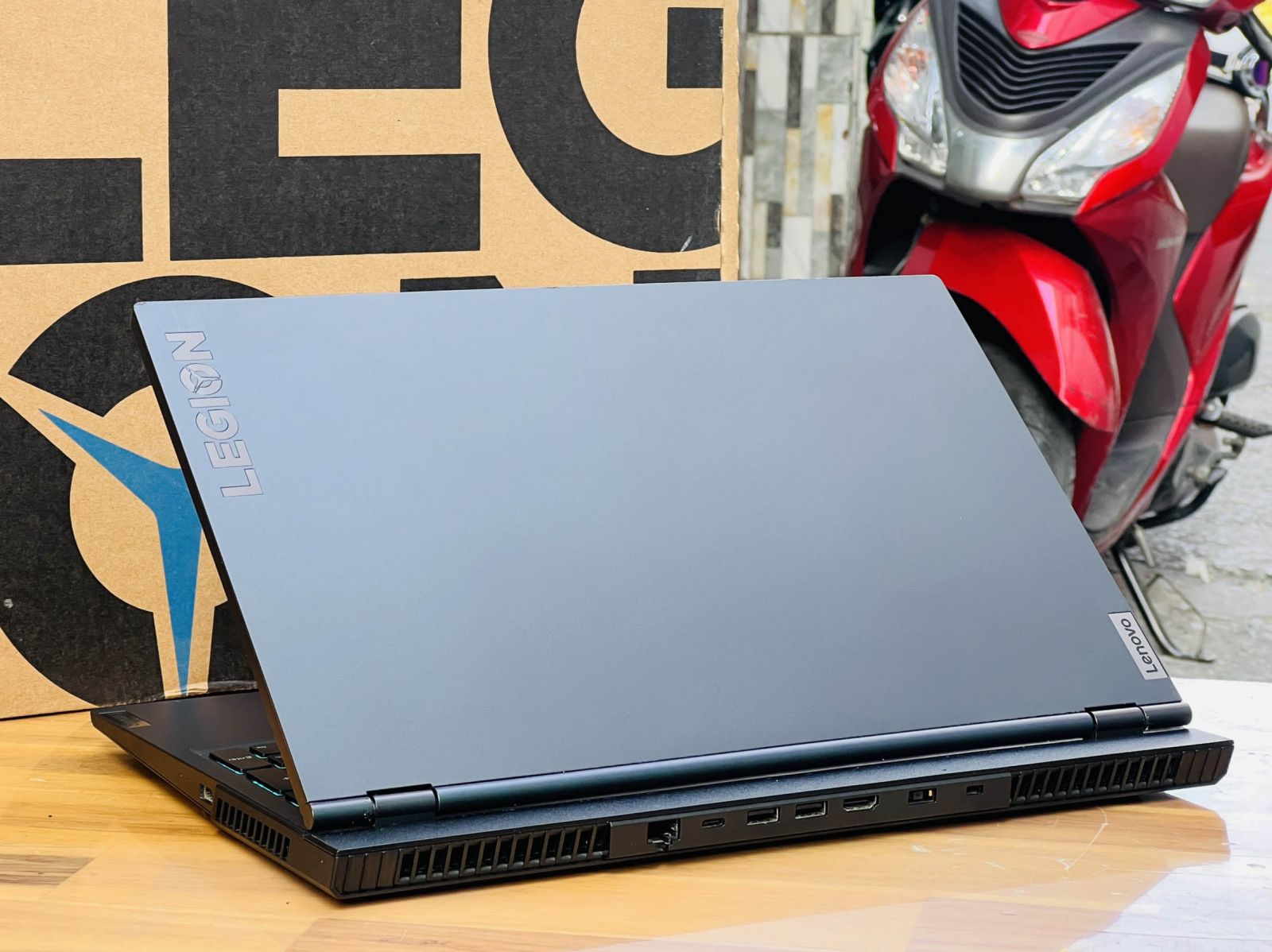 THAY MÀN HÌNH LENOVO LEGION 5