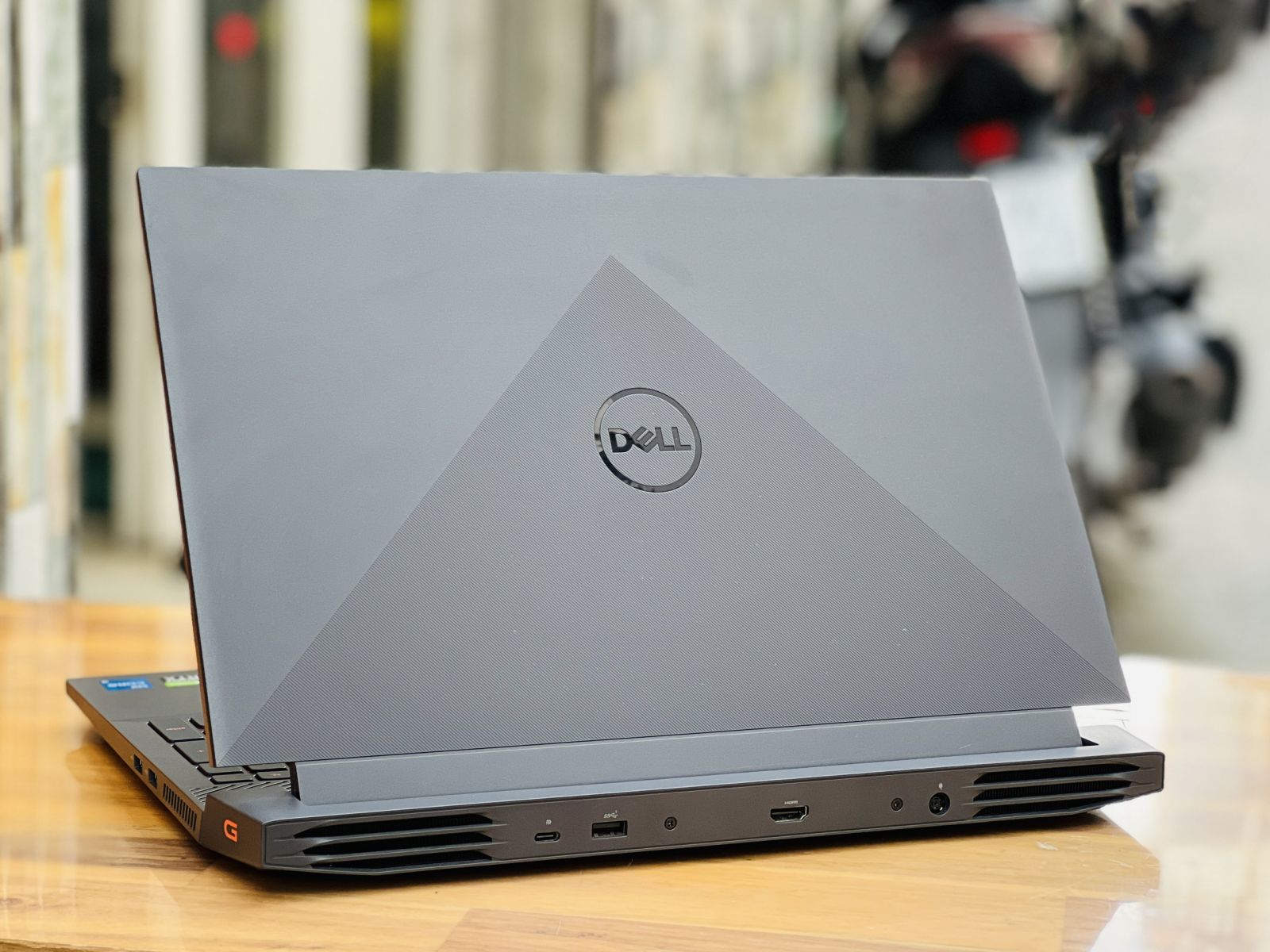 THAY MÀN HÌNH DELL GAMING G15