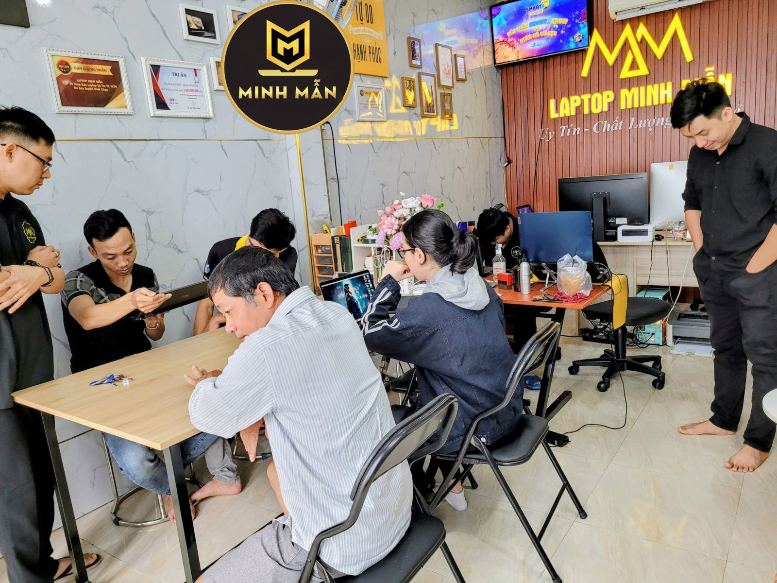 THU MUA LAPTOP MỚI GIÁ CAO QUẬN TÂN PHÚ