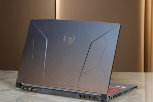 LAPTOP MSI BRAVO 15 B5DD RYZEN 5 5600H SSD512G 144HZ RX5500 4G 15.6inch GIÁ RẺ