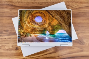 Dell XPS 13 7390 2in1 i7 1065G7 RAM 16GB SSD 512GB Vỏ Nhôm Màu Trắng Giá Rẻ