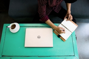 THAY VỎ LAPTOP GIÁ RẺ TPHCM