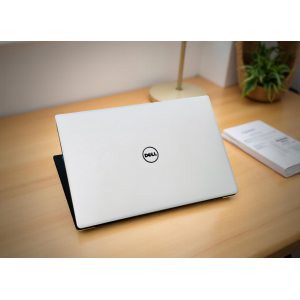 LAPTOP DELL XPS 13 9360 i5 8250U 13.3 INCH FHD VỎ NHÔM SIÊU MỎNG NHẸ GIÁ RẺ