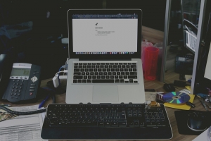 CỬA HÀNG PHÂN PHỐI LAPTOP CHO CÔNG TY, VĂN PHÒNG, XÍ NGHIỆP UY TÍN GIÁ RẺ