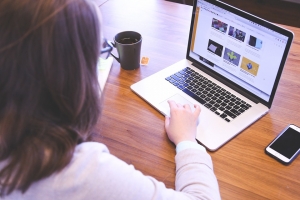  MUA LAPTOP CŨ TẠI SAO KHÔNG