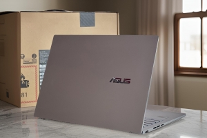 LAPTOP ASUS ZENBOOK 14 Q415 CORE ULTRA 5 125H RAM 8GB SSD 512GB 14INCH WUXGA OLED GIÁ RẺ